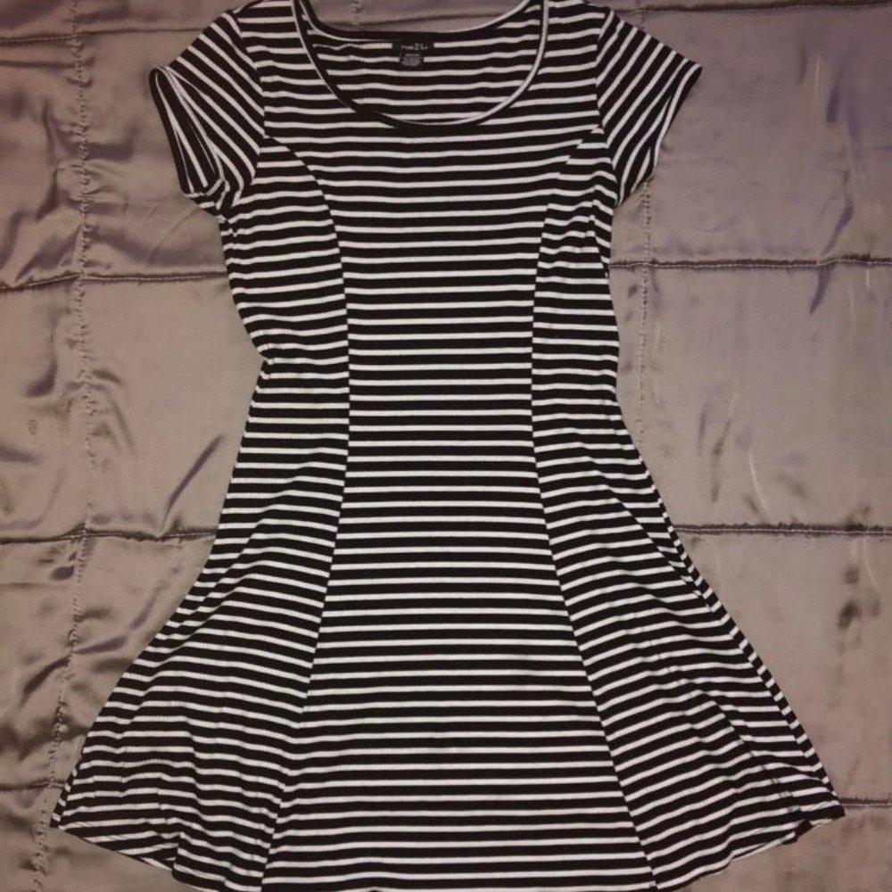 ribbed black & white striped dress